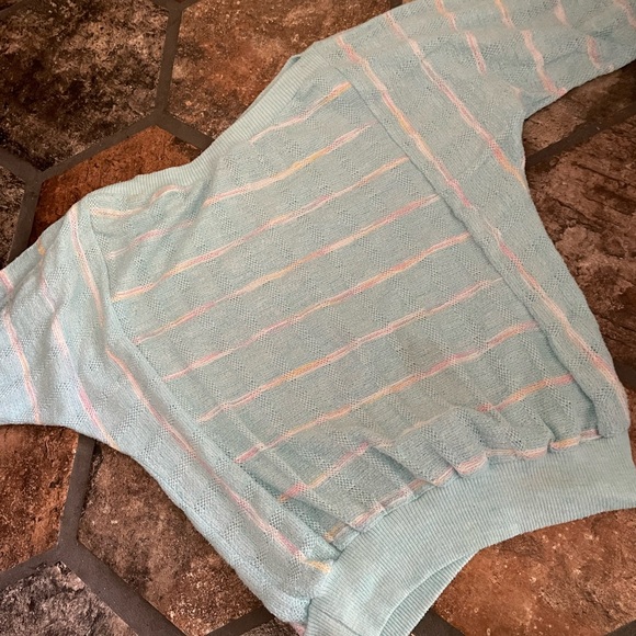 Tops - Vintage powder blue knit striped boat neck pullover 3/4 sleeve batwing style